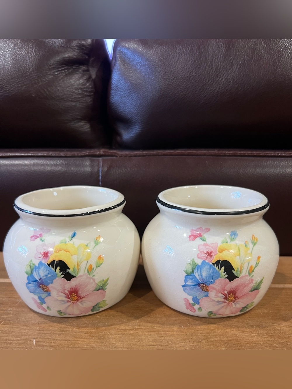 Vintage Harker Hotoven individual  6oz. Bean pots. Very good condition.